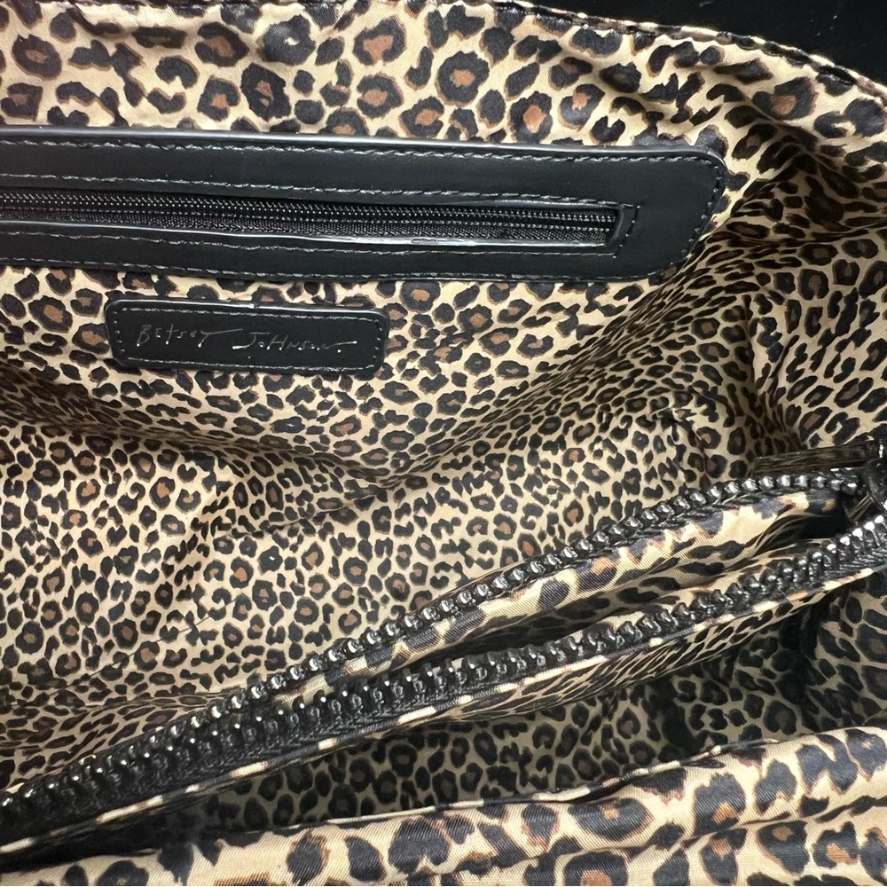 Betsey Johnson XOBECA Tote Quilted Leopard Black Crossbody Strap Heart Bag Charm - Picture 14 of 16